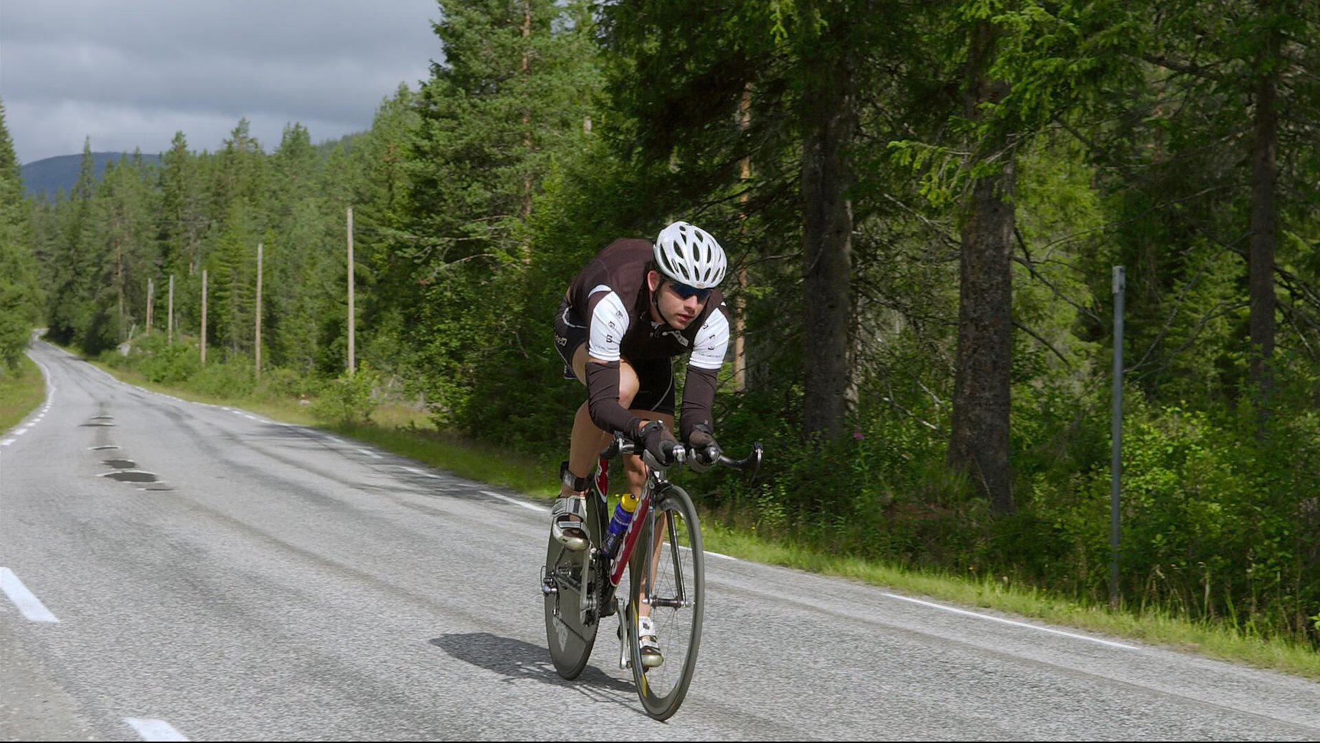 橙衣风暴席卷维也纳，范戴克史诗之夜，荷兰战术压制书写欧洲杯新章