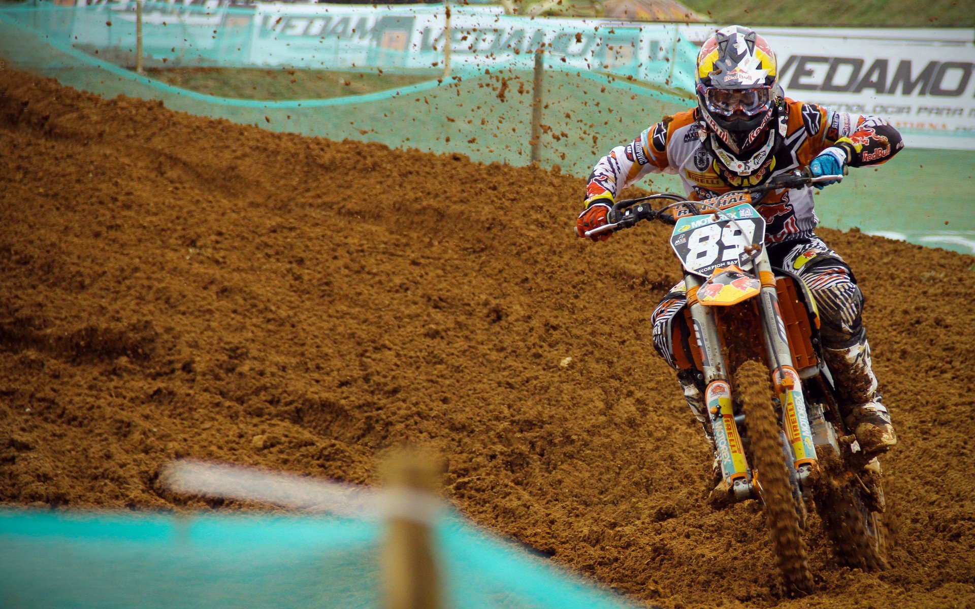 开云官网-爆冷之夜，谁在喧哗？当活塞掀翻篮网，我们终于看清了杰伦·格林的存在感