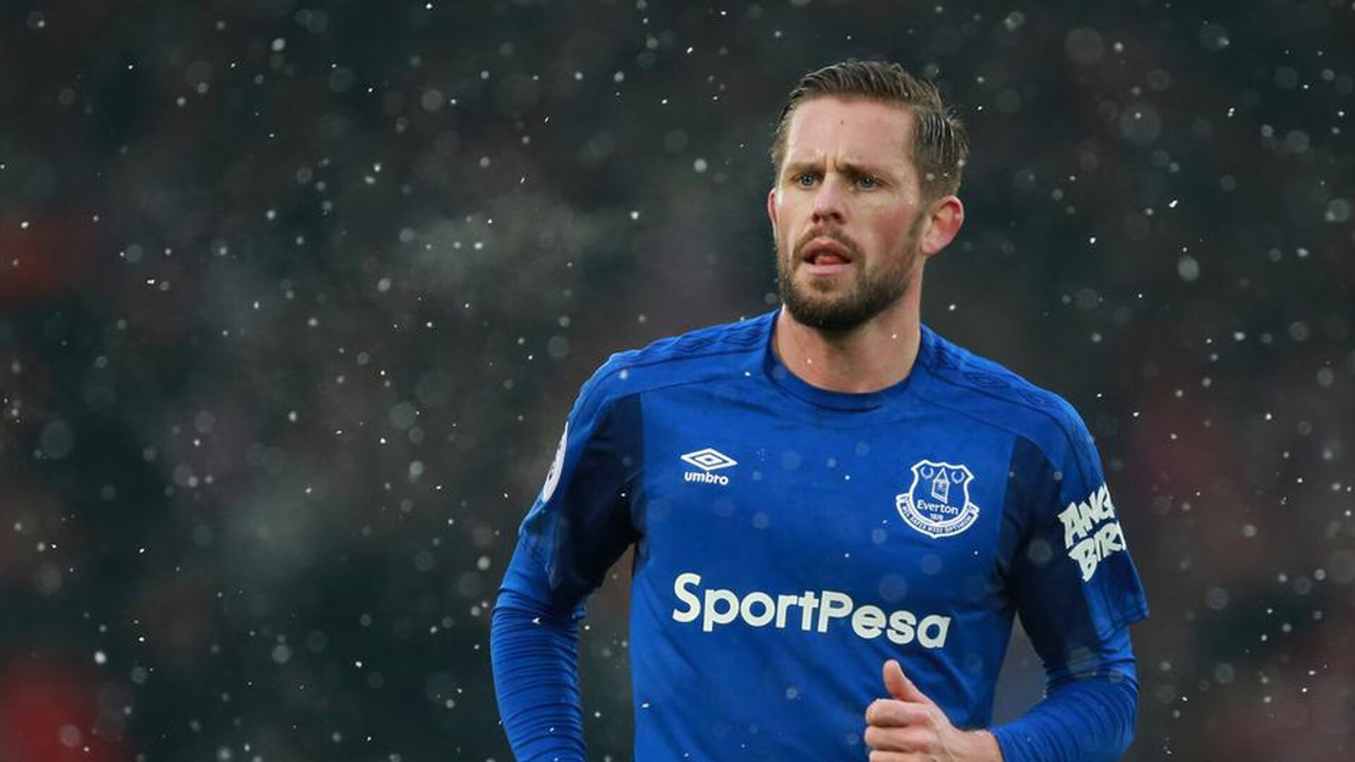 羽球风云，黄鸭组合领衔破局，法国队鏖战中国队惊险取胜