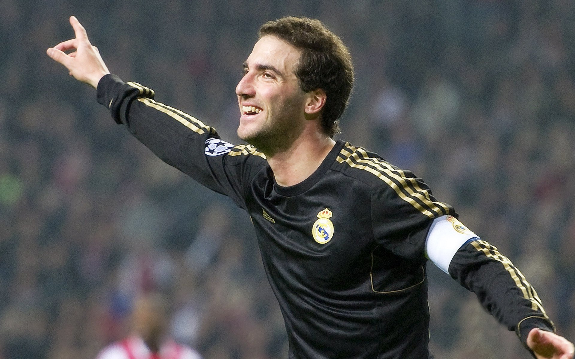 阿圭罗一剑封喉，切尔西战术完胜拜仁书写欧冠经典